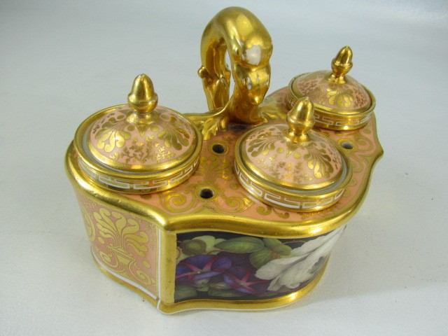 BARR, FLIGHT BARR (Worcester) 1807 - 1813. Triple inkstand, with Gilt Serpent handle. Finely painted - Image 2 of 7