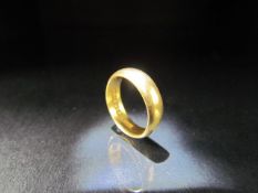 22ct Gold wedding band size I (total weight approx 5.6g)