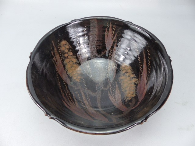 Simon Eeles a Studio Pottery bowl decorated with flora. - Image 2 of 4