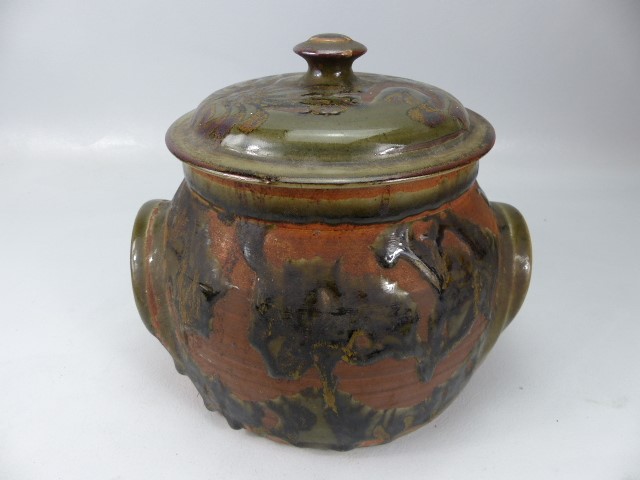 Three pieces of Studio pottery to include a lidded pot, twin handled bowl and one other - Image 8 of 9