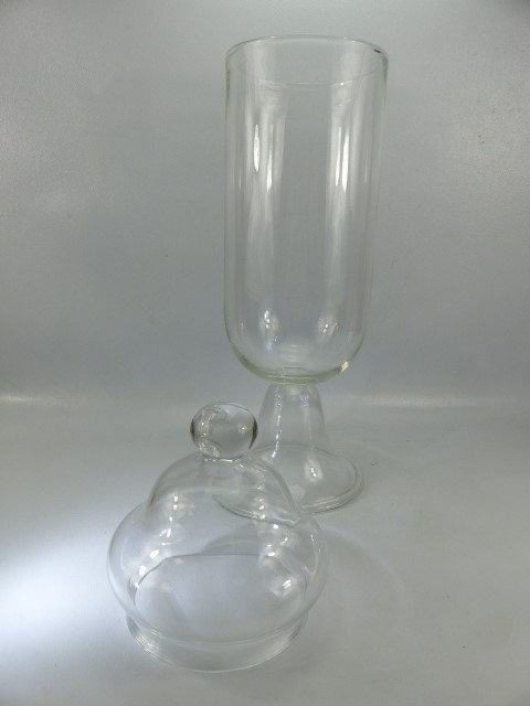 Cleybergh Glassware - Large lidded vase with bell shaped foot. - Image 2 of 3