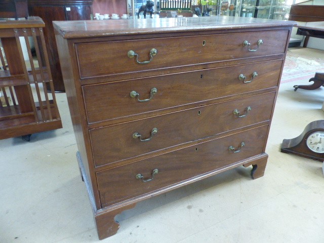 Georgian mahogany chest of four drawer - Image 5 of 8