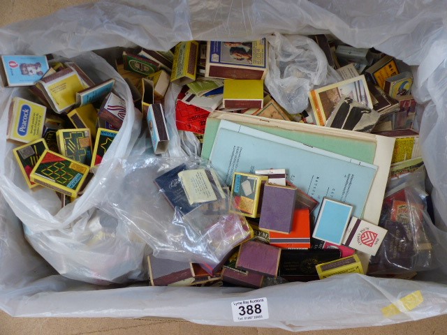 Large selection of various vintage matchboxes - Image 2 of 2