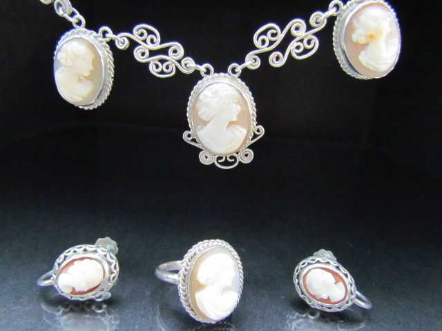 Shell Cameo jewellery set. Comprising of Ring, earring and necklace set - Image 6 of 7