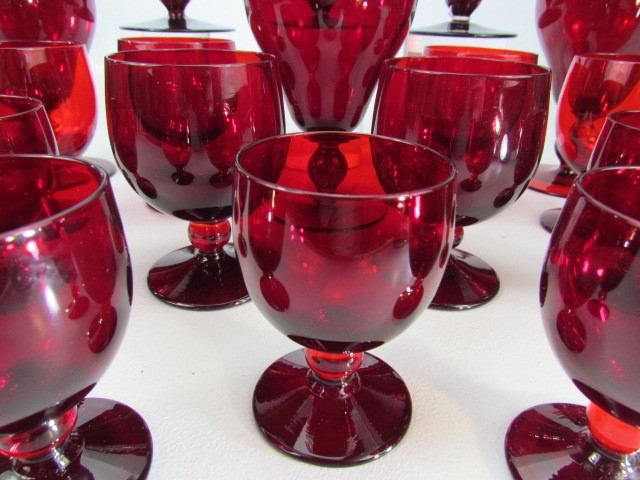 Selection of Bohemian Red wine glasses etc - Image 4 of 4