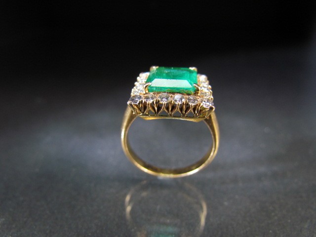 18ct yellow gold Emerald and Diamond Ring. Approx size M - Image 4 of 6