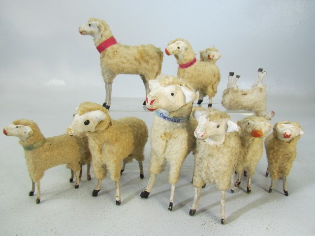 Antique Erzgebirge Toy sheep with wooden legs and woollen bodies - Image 4 of 4