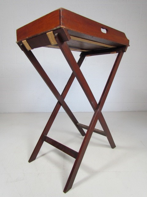 Antique butlers tray on folding stand - Image 3 of 4