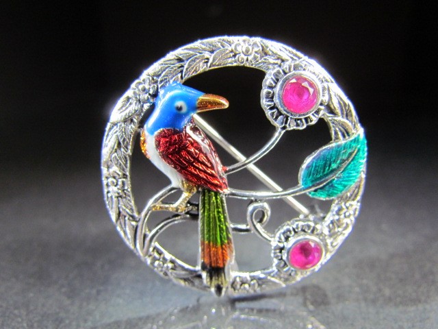 Silver and Enamel circular pendant set with enamel and semi precious stones - Image 3 of 4