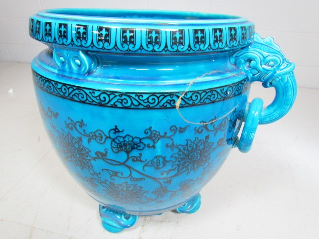 Oriental Blue large Jardiniere with Carp fish head handles holding loops. The outer bowl decorated - Image 5 of 5