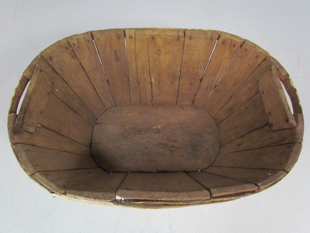 Antique wooden trug - Image 2 of 4