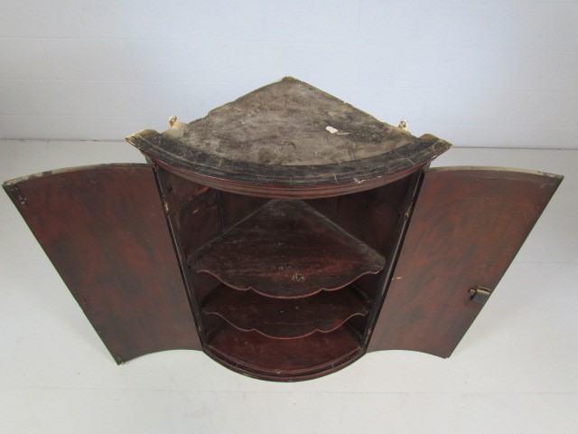Georgian Mahogany bow fronted corner cabinet - Image 4 of 5