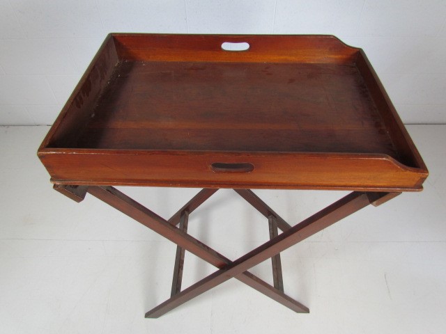 Antique butlers tray on folding stand - Image 2 of 4