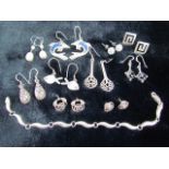 Collection of earrings to (approx 10 pairs) hallmarked silver