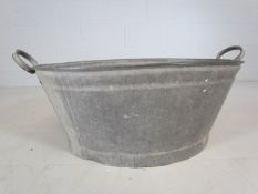 Galvanised tin bath