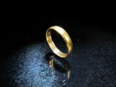 22ct Gold wedding band 1.7g