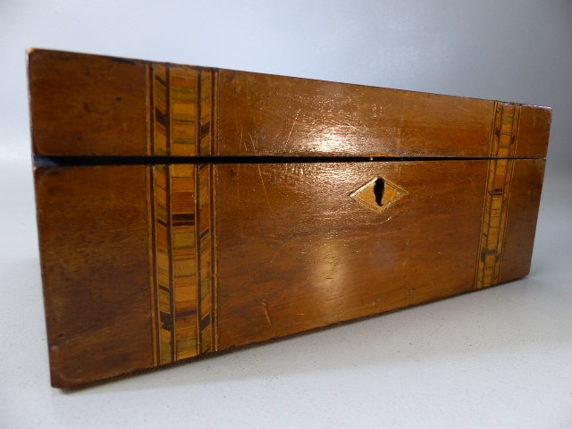 Small inlaid Edwardian box - Image 2 of 5