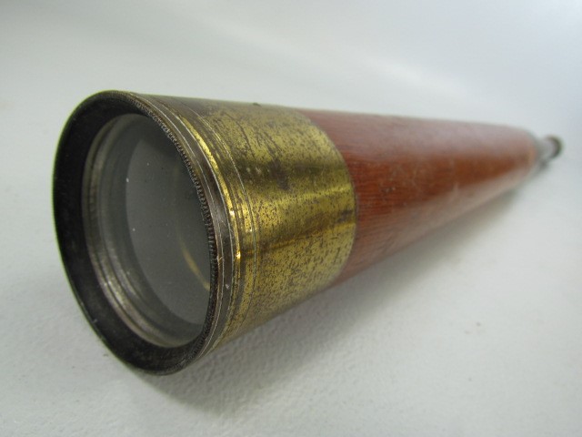 WW2 Wooden and brass three drawer telescope - Image 3 of 3