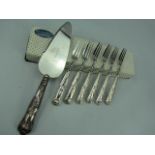 Cased fish slice - Harrison Brothers, sheffield 1970. Along with a set of 6 fish forks Sheffield.