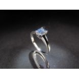 18ct hallmarked White Gold Emerald cut Diamond ring set with 0.75ct Diamond (colour I, Vs1