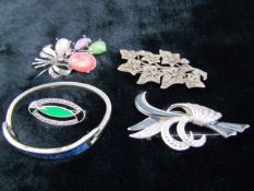 Silver (925) selection of brooches to include ones set with marcasite