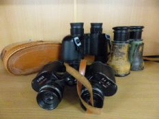 Vintage binoculars - 1 pair cased.