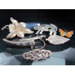 Silver (925) selection of brooches to include one shaped as a rabbit