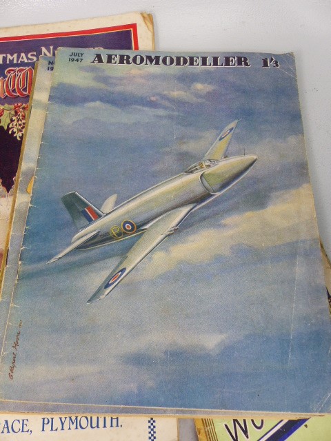 Selection of Vintage Pre-War Ephemera to include Magazines and booklets - Image 6 of 11