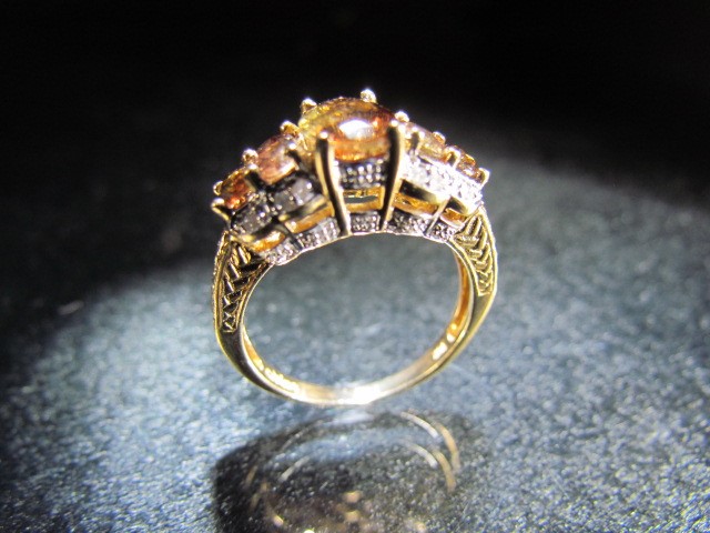 10ct Yellow Gold Diamond and Smokey Quartz Ring - Image 7 of 7
