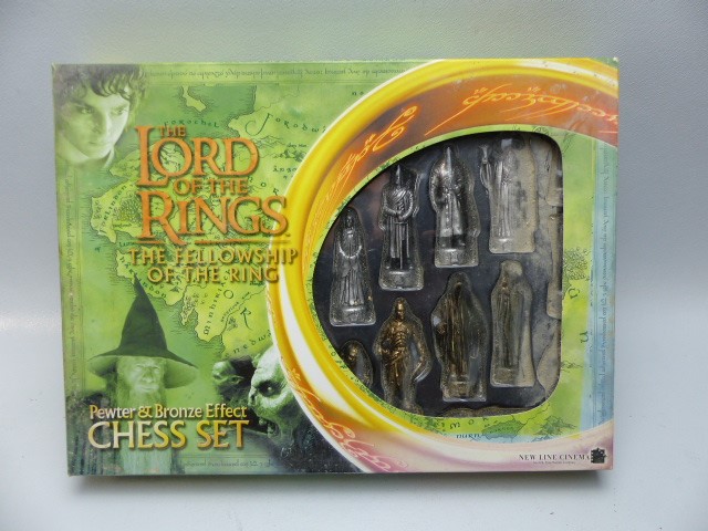 Three chess sets, boxed Lord of the Rings. - Image 2 of 4