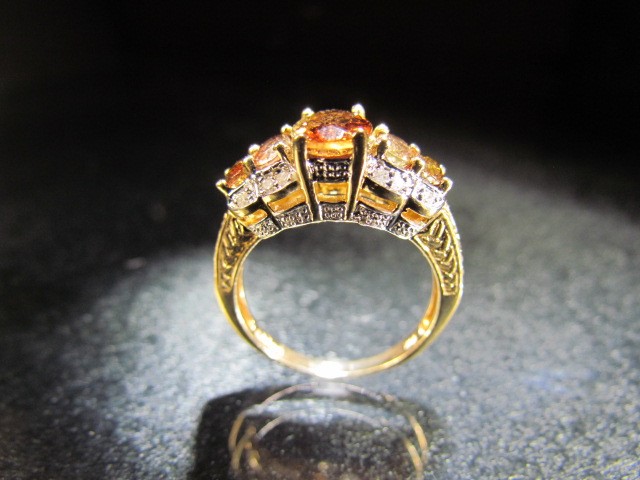 10ct Yellow Gold Diamond and Smokey Quartz Ring - Image 5 of 7