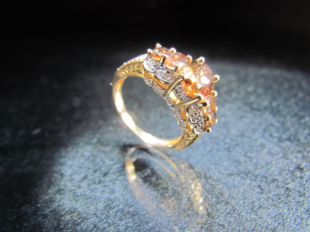 10ct Yellow Gold Diamond and Smokey Quartz Ring - Image 2 of 7