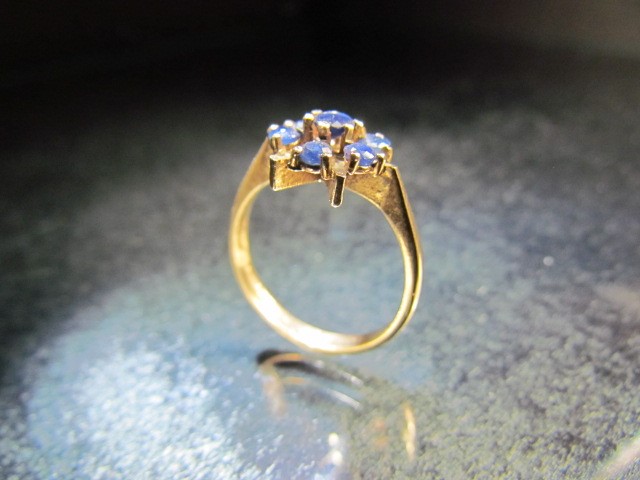 9ct Gold Sapphire Starburst Ring - approx size N - Image 3 of 3