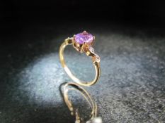 Amethyst and Diamond ring in 9ct Gold - approx size uk - N 1/2