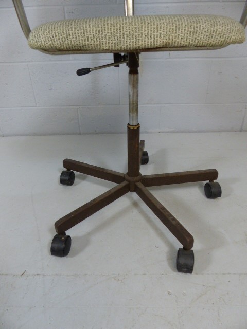 Machinist style metal stool - Image 4 of 4