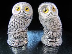 Silverplated pair of stamped condiments in the form of owls