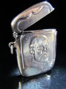 Hallmarked silver (Sterling) Vesta case with Embossed George bust approx weight - 18.5g