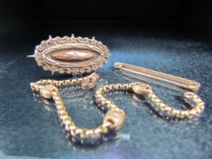 9ct Gold hallmarked brooch, 9ct hallmarked bracelet and a 9ct hallmarked gold Victorian brooch