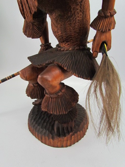 Indonesian style carved wooden figure of a warrior man in full dress - Image 5 of 6