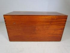 Mahogany blanket box