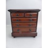 Antique Apprentice chest of drawers in mahogany with turned wooden handles