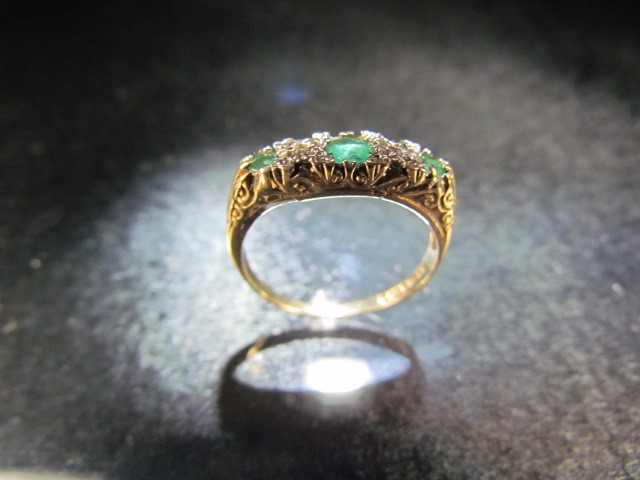 9ct Gold Emerald and Diamond ring Approx size - O - Image 5 of 5