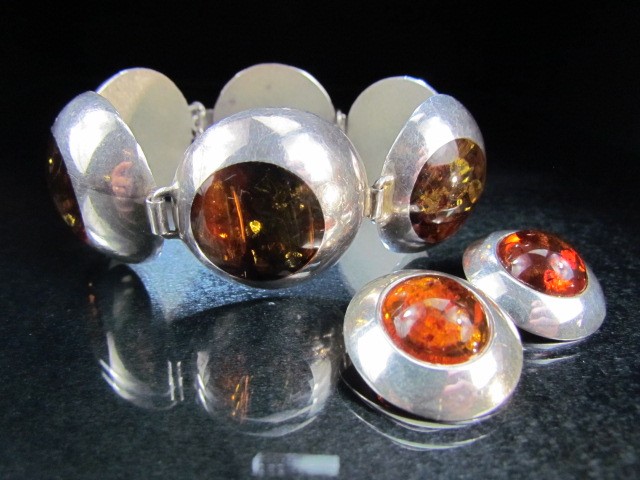 Contemporary Amber & silver Jewellery set comprising earrings and bracelet makers mark TM in a heart