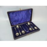 Hallmarked set of coffee spoons by William Briggs & Co Birmingham, 1903