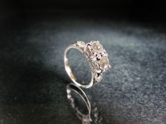 18ct white gold diamond ring