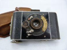 Vintage Korelle camera with case