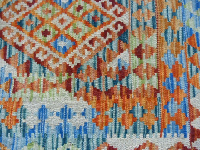 Vegetable dye wool Chobi Kilim rug. Approx 150cm x 103cm - Image 2 of 2