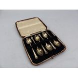 Set of six cased silver Sheffield hallmarked teaspoons, total weight approx. 65g