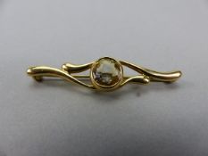 18ct Gold Modern 1991 approx: 10mm x 8.8mm oval Yellow Sapphire of approx 2.75ct set into an organic