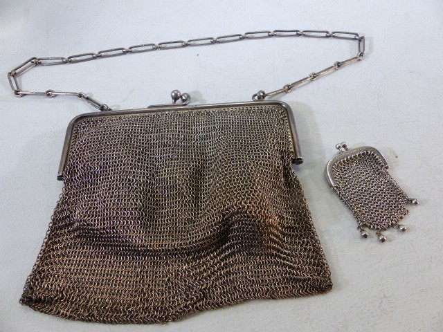 1920's chain link purse the frame Silver marked 925 and each link of the strap marked 925 - Image 3 of 4